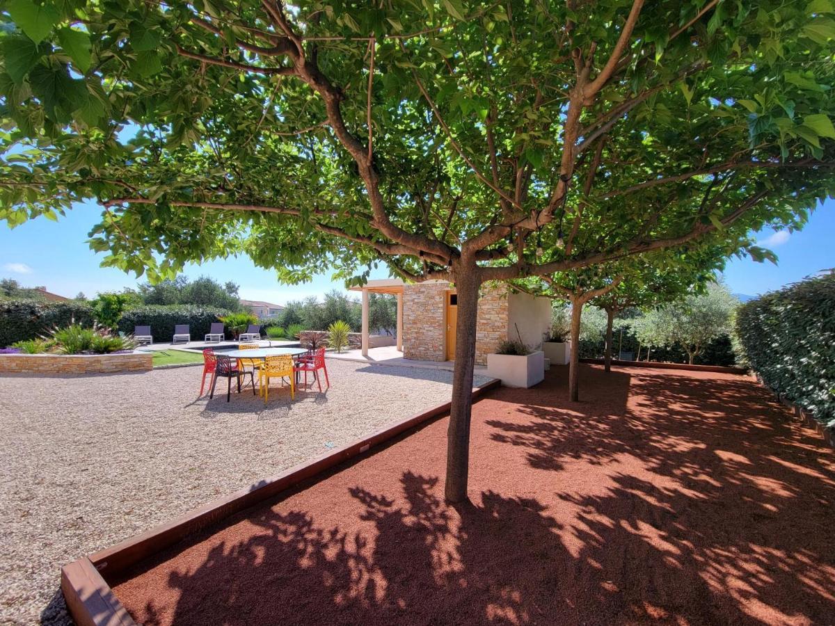 Villa Tropez Chambres D'Hotes Ле-Люк Экстерьер фото