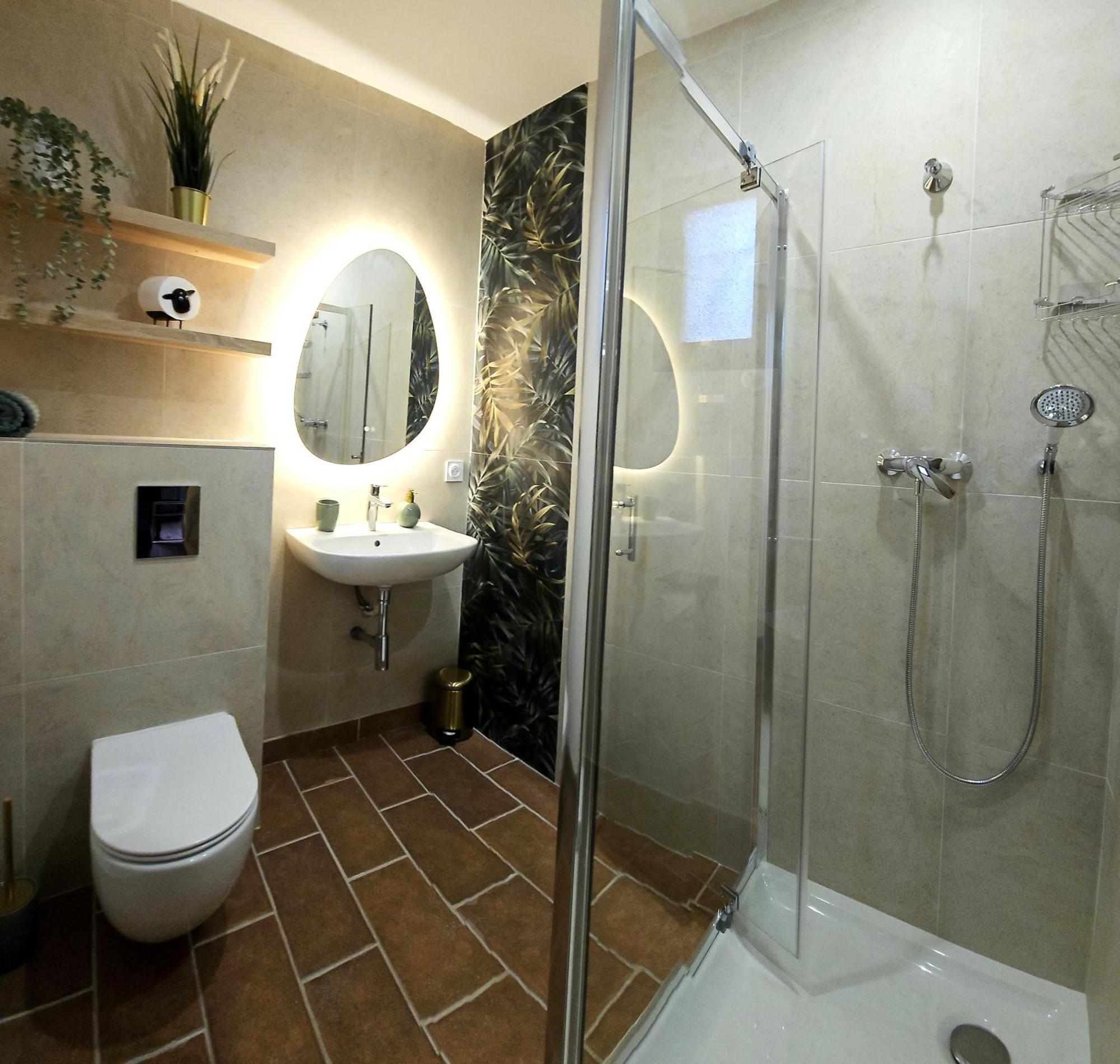 Villa Tropez Chambres D'Hotes Ле-Люк Экстерьер фото